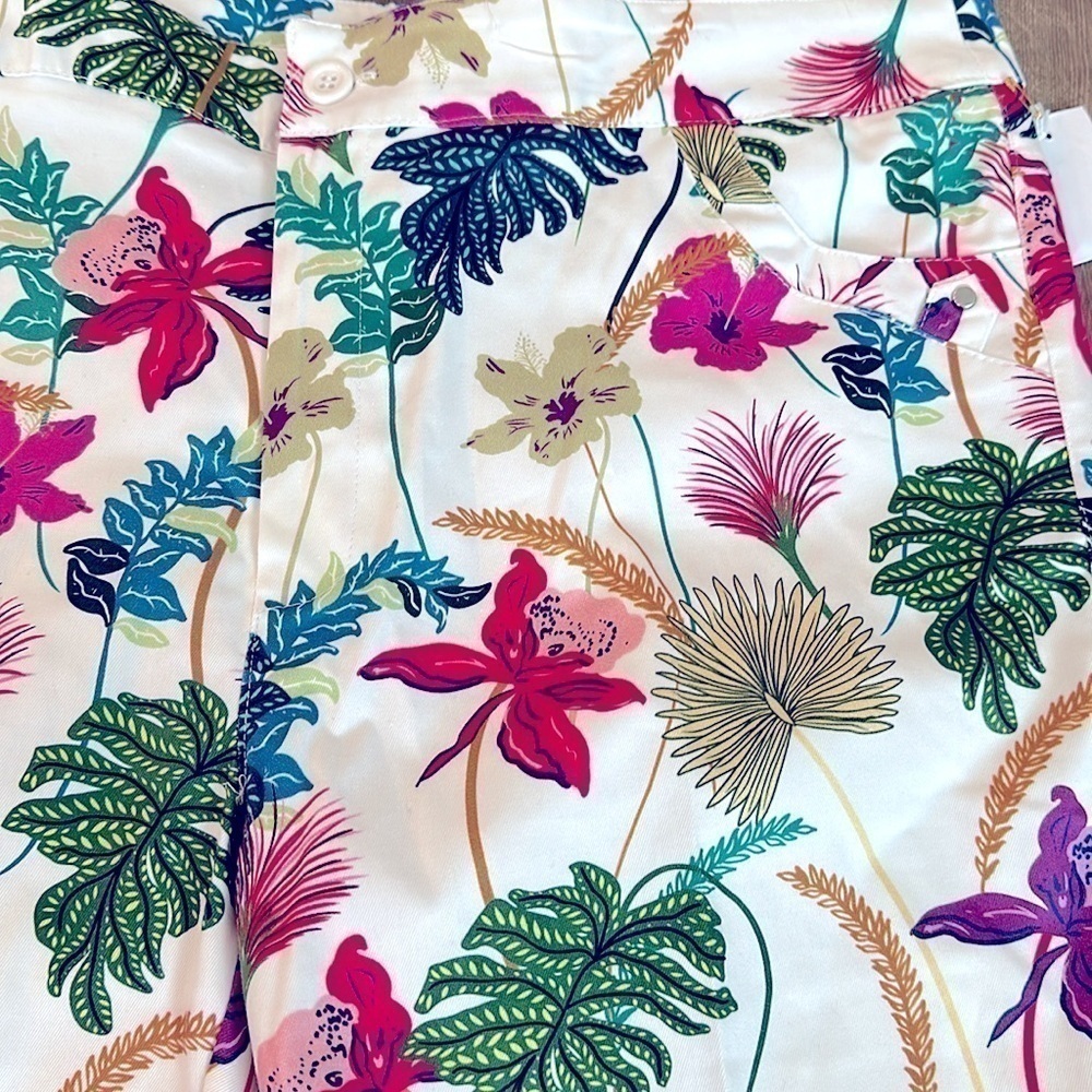 Insight island print capris - Picture 2 of 6